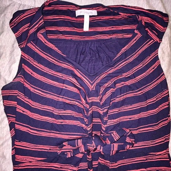 Striped Sleeveless Curvy Dress - Picture 4 of 11